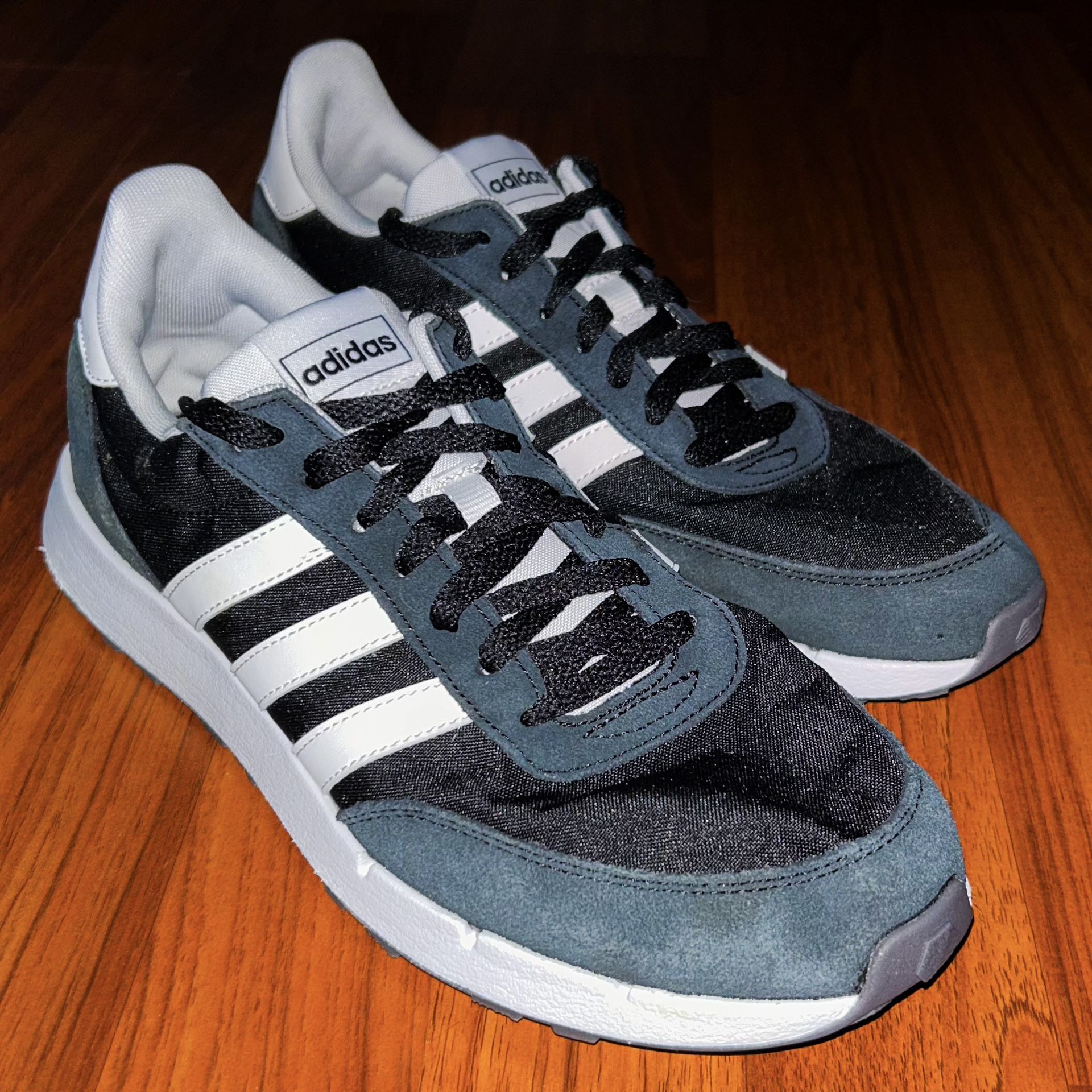 Adidas Run 60s 2.0 Women’s Shoes Size 10