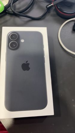 New in box iPhone 17