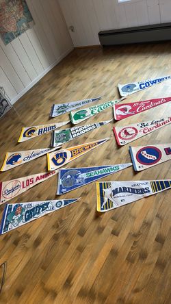 Lot of 14 baseball football pendants