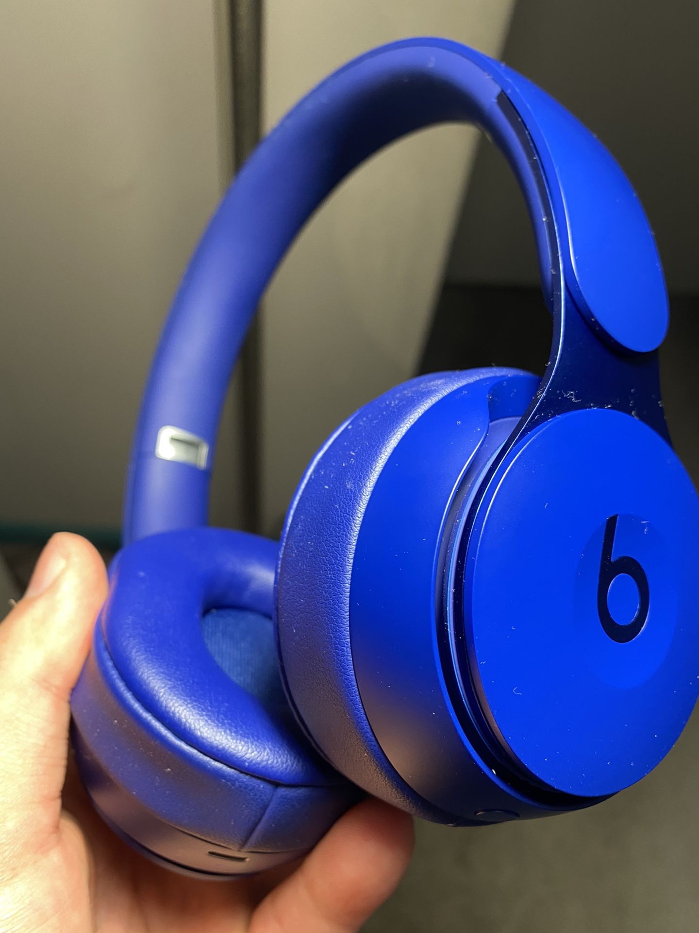 Beats Solo Pro Wireless Noise Cancelling On-Ear Headphones - Apple H1 Headphone Chip, Class 1 Bluetooth, Active Noise Cancelling, Transparency, 22 Ho