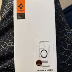 Brand New Apple iPhone 16 Pro Max Spigen Ultra Hybrid S Case With MagSafe (Clear)