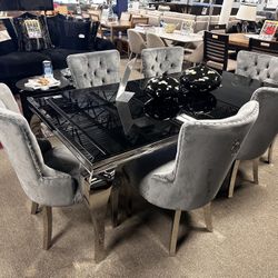 Stunning Dining Room Set! $1799 🛋️🚨🩶 Easy Financing!