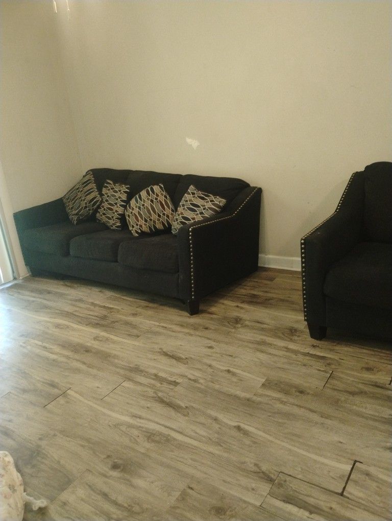 Love Seat & Couch For Sale Moving Need Gone By May 1st