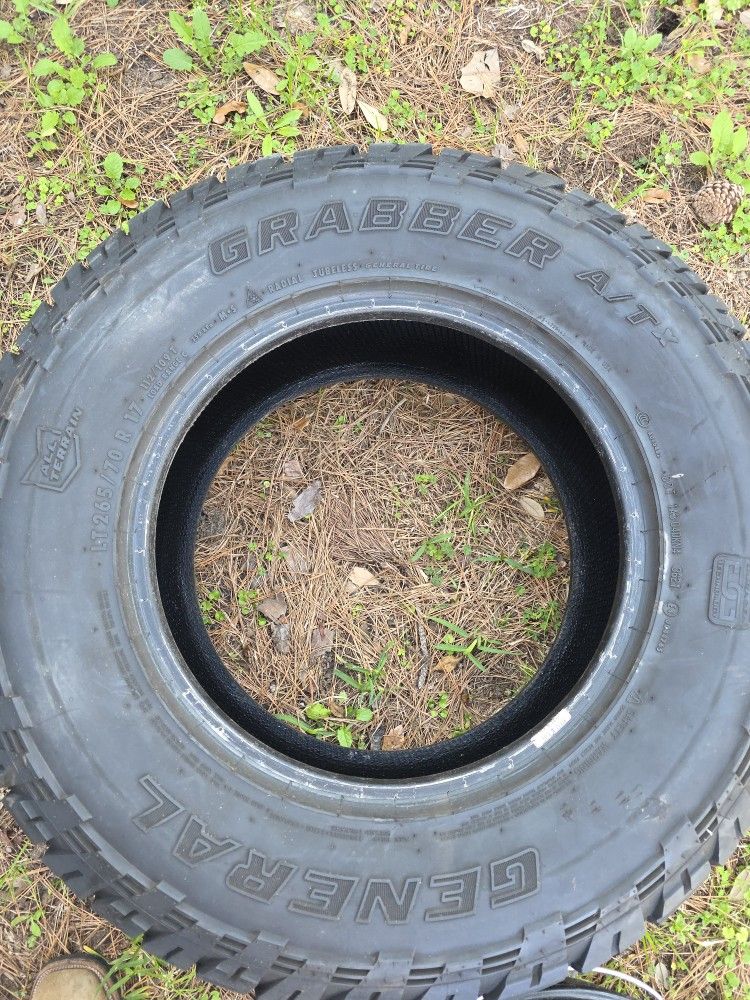 General Grabber LT265/70/R17