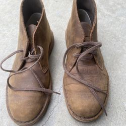Clark’s Leather Desert Boots Size 8