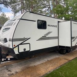 2022 Winnebago Minnie 2529RG