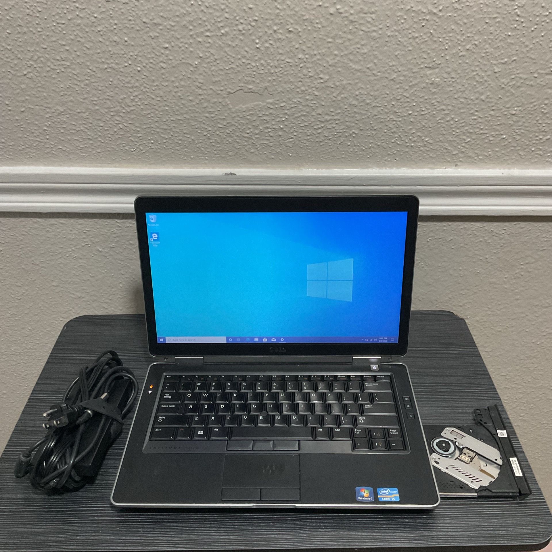 Dell Latitude E6430s Intel Core i5 @2.70GHz, 8GB RAM, 320GB DVD with Charger