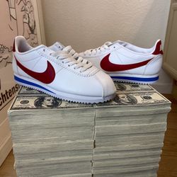 New with box Women’s Classic White Nike Cortez Leather Varsity Red Swoosh  6.5