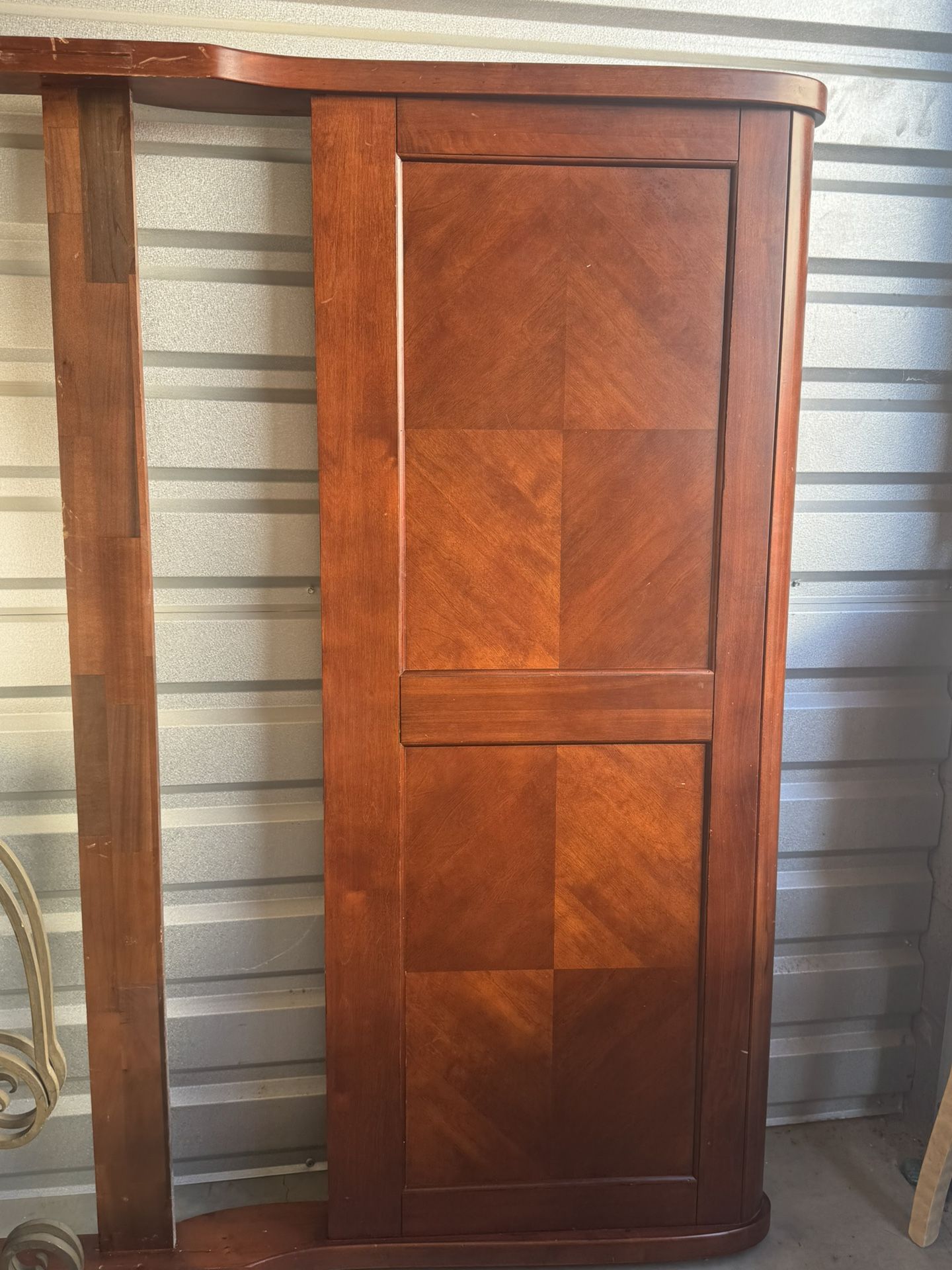 Queen Size Bedroom Set And Mattress Set