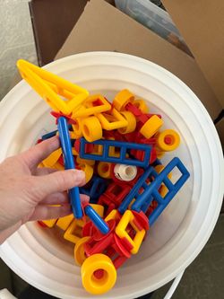 Plasticant Mobilo 5 gallon bucket STEM Toys