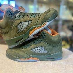 Size 6.5Y / 8 Women - Jordan 5 Retro ‘Olive’