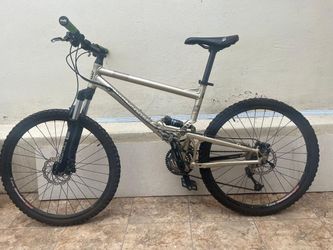 Mongoose Canaan Comp 2012