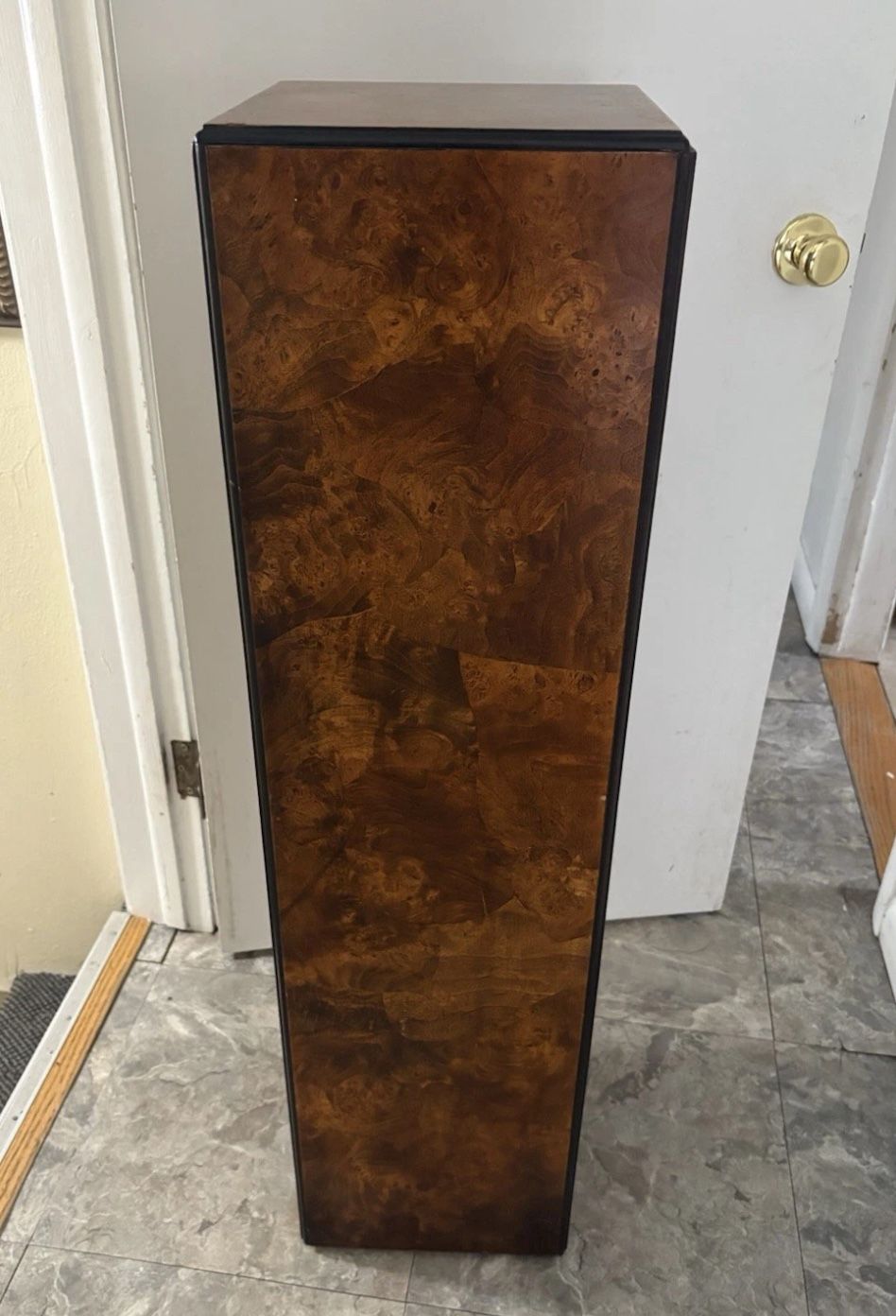Drexel Heritage Pedestal in Burlwood with Black Edging 42”x11”