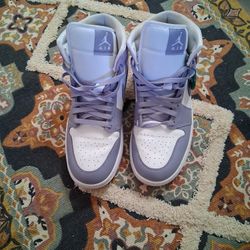 Jordan 1's- Indigo Haze Doll White  