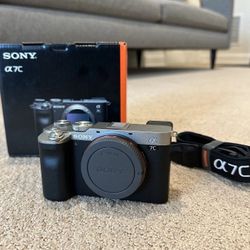 Sony Alpha a7C Mirrorless 