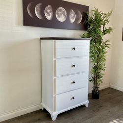 Elegant White 4 Drawer Dresser