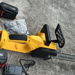 12 inch Chainsaw With 2 Battery And Charger Extra Chains 