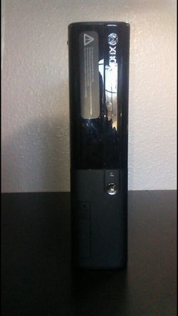 Xbox 360 with lots of games and 3 controllers