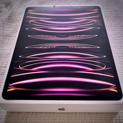 Apple iPad Pro 12.9-inch (6th Generation) W/Box “Wi-Fi”