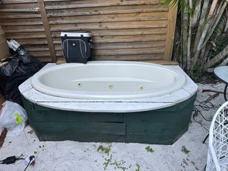 Jacuzzi Tub And Custom Base