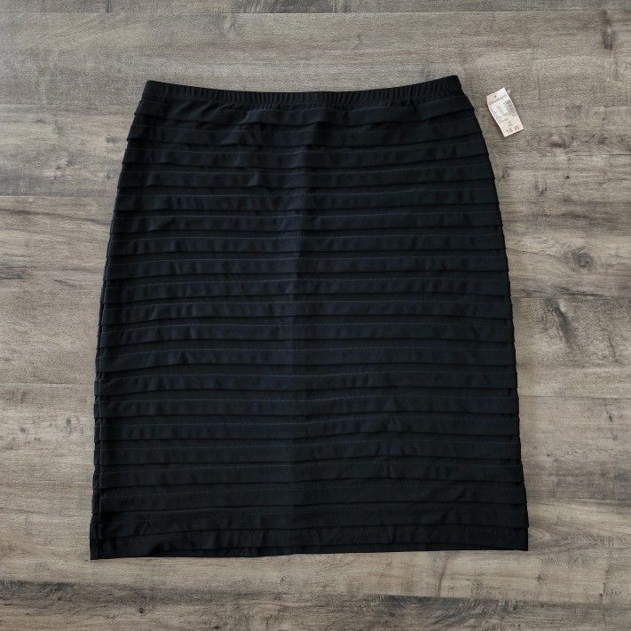 Dress Barn Pleated Black Skirt NWT 16W