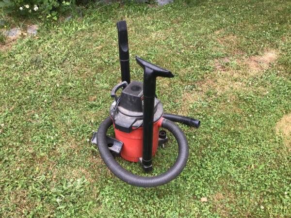 Sears Wet-Dry Vacuum - 6 Gallon