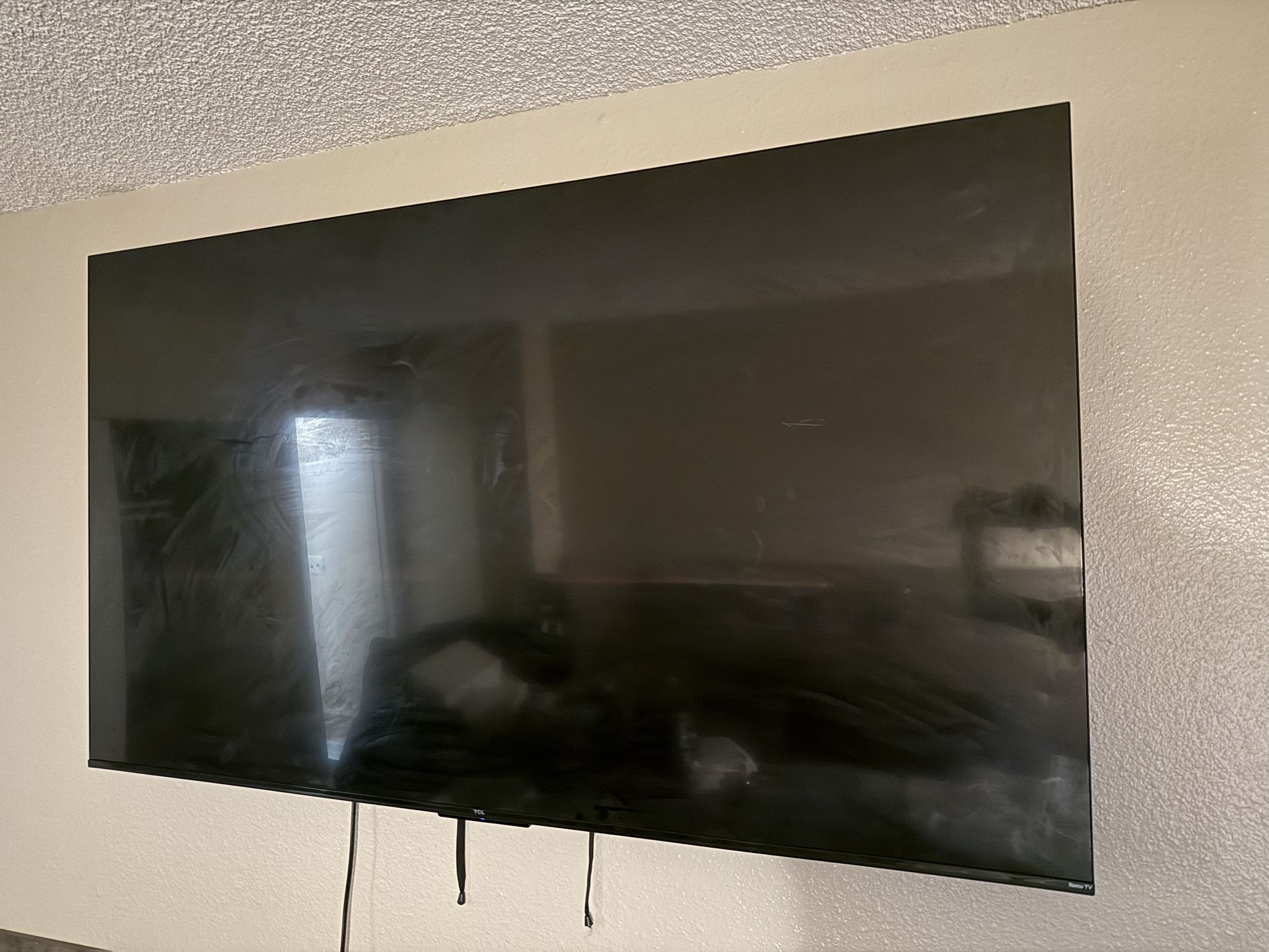 TCL 55’ Roku Smart TV For Sale !!