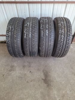245 60 18 Bfgoodrich A/T used set