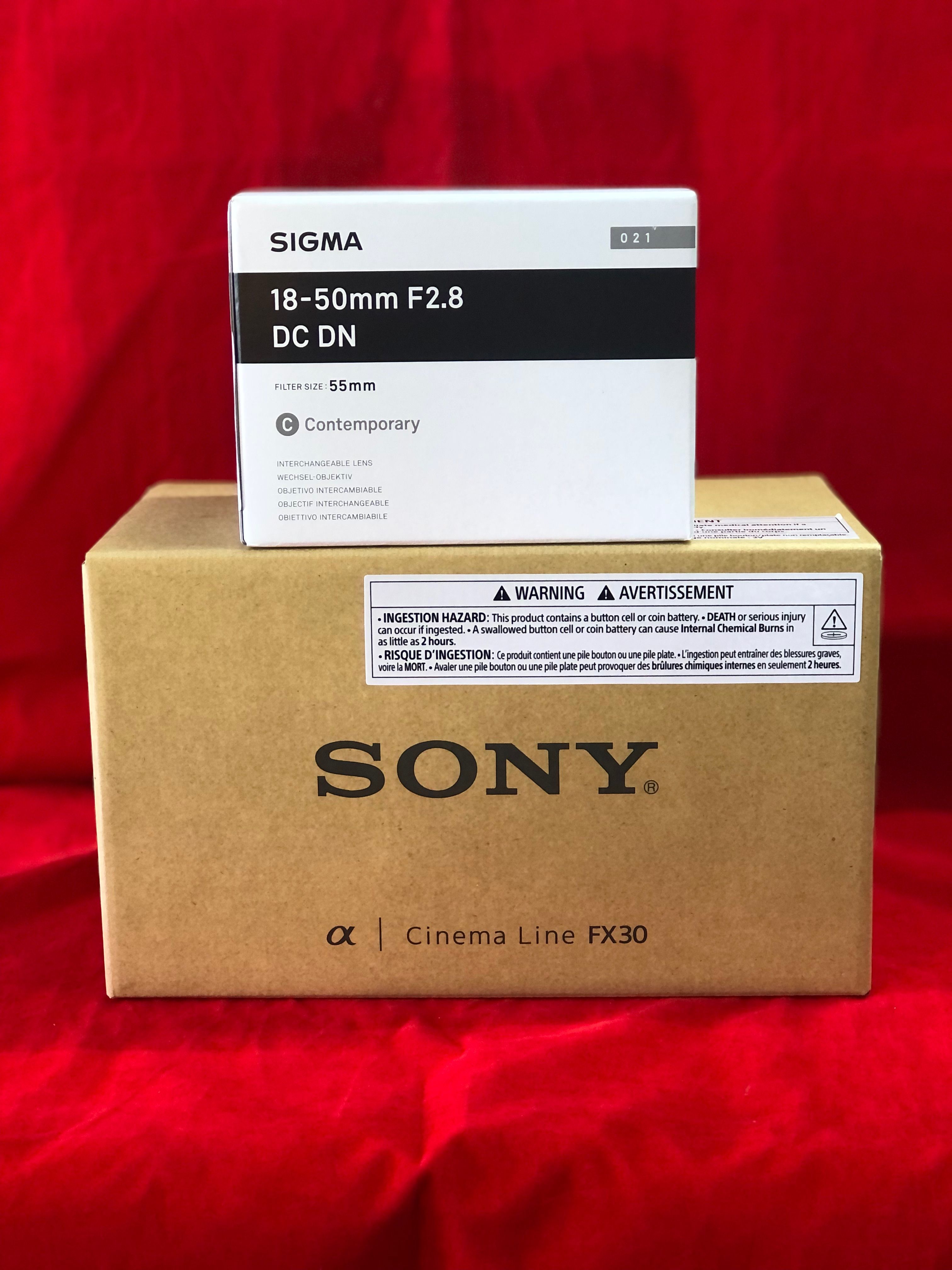 Sony FX30 Digital Cinema With Sigma 18-50mm f/2.8 DC DN Contemporary Lens