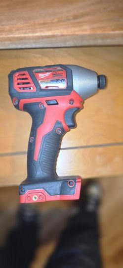 Milwaukee M18 Impact Driver w/ 4 AH RedLithium Battery