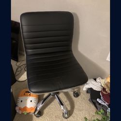 Vanity Chair 