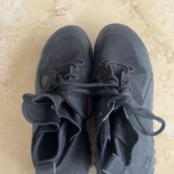 Black High top Adidas 