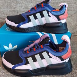 Size 5 Women's - Brand New Adidas NMD_V3 Shoes 