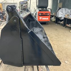72” 4 In 1 Bucket For Bobcats 