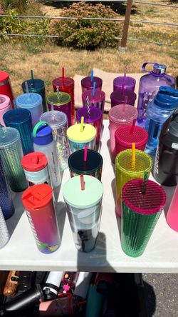 Starbucks cup lot (24)