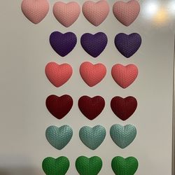 Knitted heart magnets