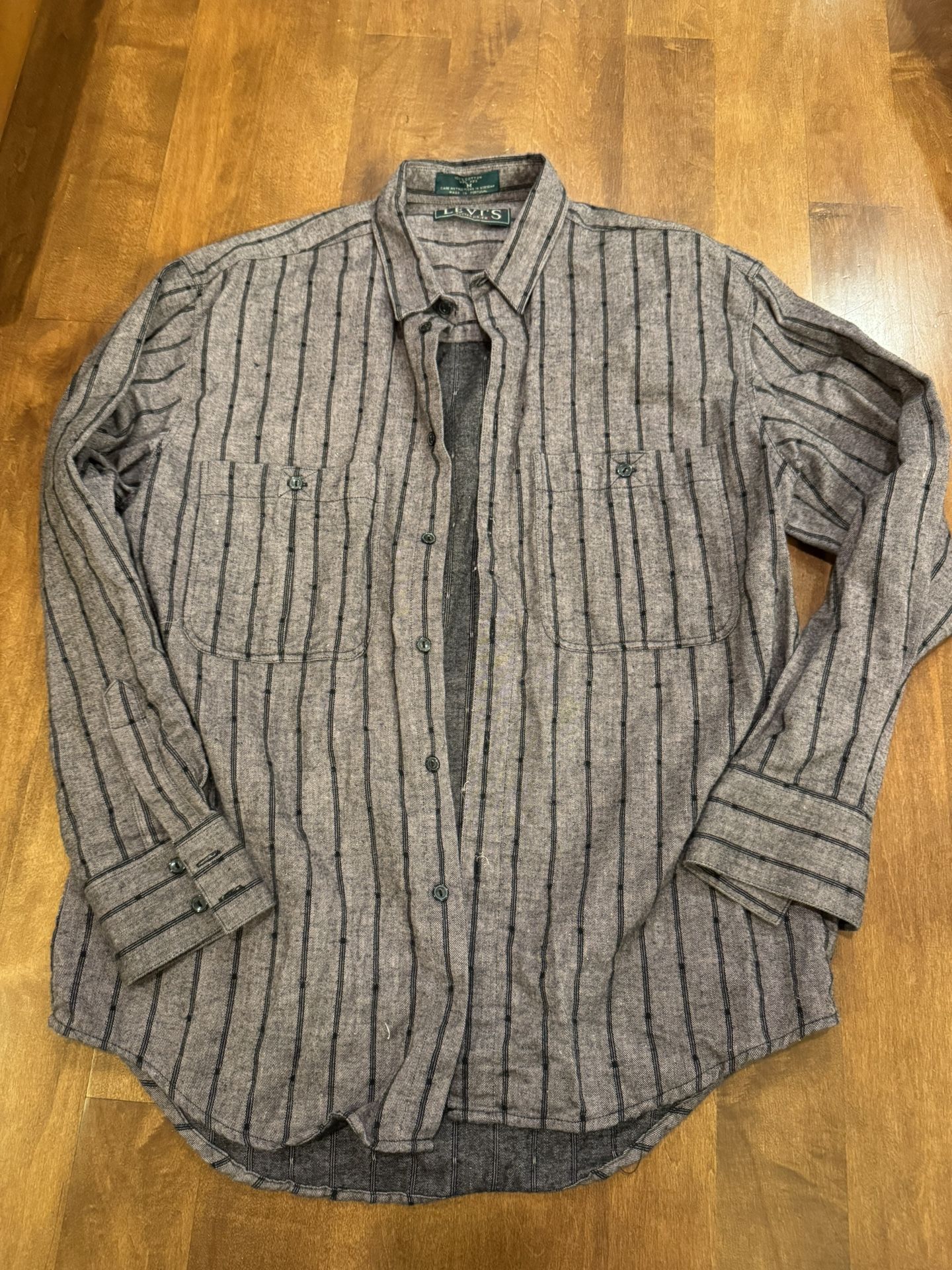 Men’s Vintage Y2K Levi’s Sutter Creek Button Down Shirt Shipping Available