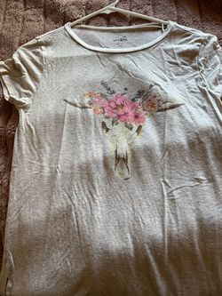 Women’s graphic tee Alya T-Shirt - Incredibly  Soft