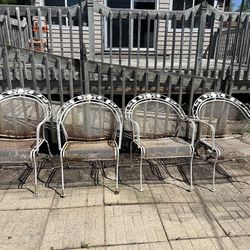 Outdoor Patio Iron Chairs (4)
