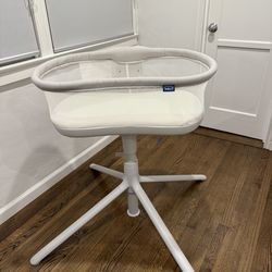 Halo bassinet