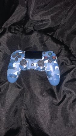 PS4 Controller