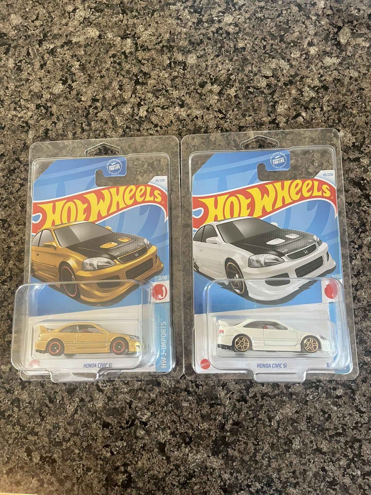 HONDA CIVIC SI  HOT WHEELS IN PROTECTORS SEALED! 