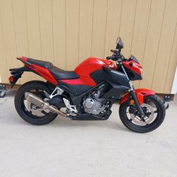 HONDA CB 300F 2015