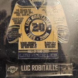 Luc Robitaille LA Kings Limited Edition 1/500 Commemorative Jersey Pin — $50
Up for sale is a rare Luc Robitaille Limited Edition commemorative jersey