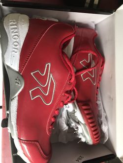 Women Ringor softball cleats