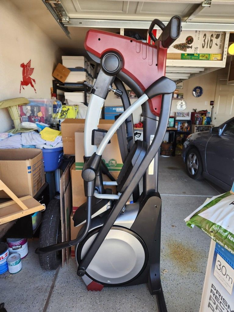 Elliptical ProForm Smart Strider