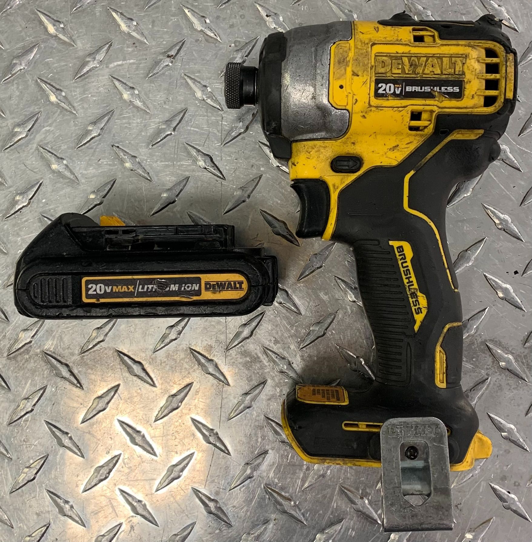 Slz Driver DEWALT IMPACT DRIVER #29705 for Sale in Glendale, AZ - OfferUp