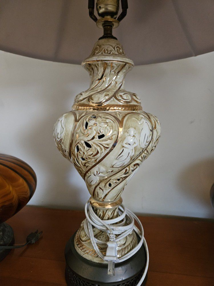 TABLE LAMP  CAPODIMONTE