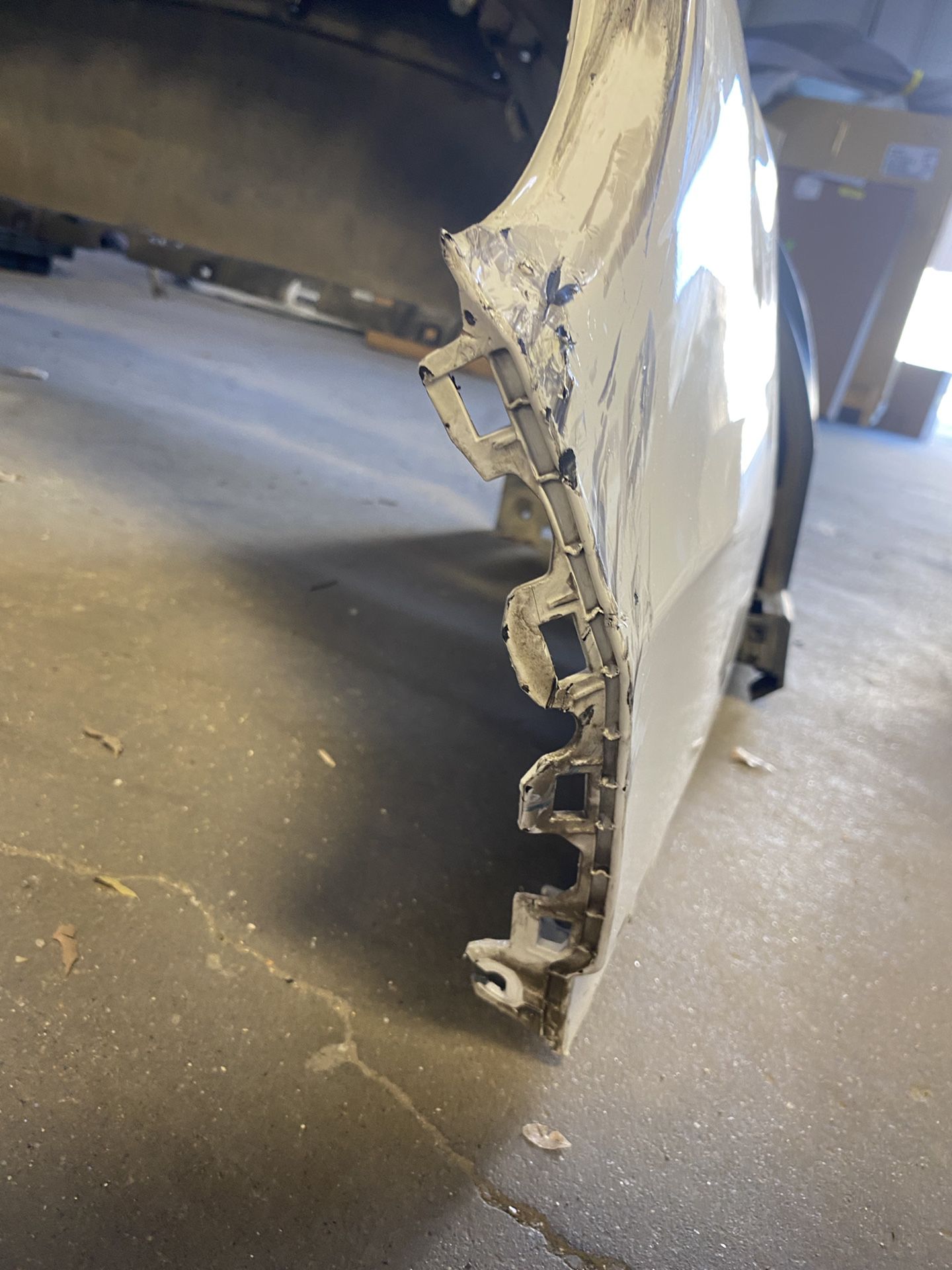 2019-2021 Jeep Cherokee Limited Used Bumper (used As Is)And Lower Cover