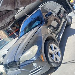 2007 BMW X5 PARTS!PARTING OUT !! OR 1500$ FOR WHOLE THING!